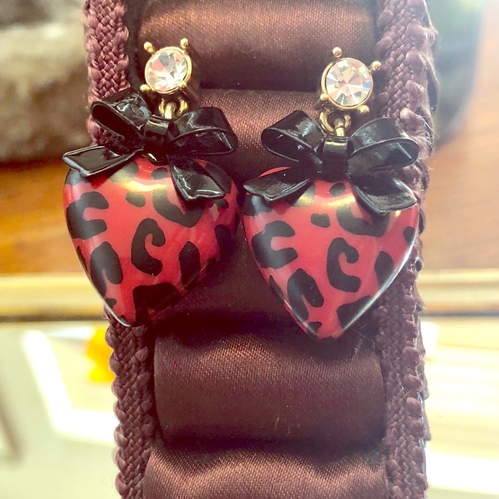 Betsey Johnson Leopard Red & Black ❤️ Earrings